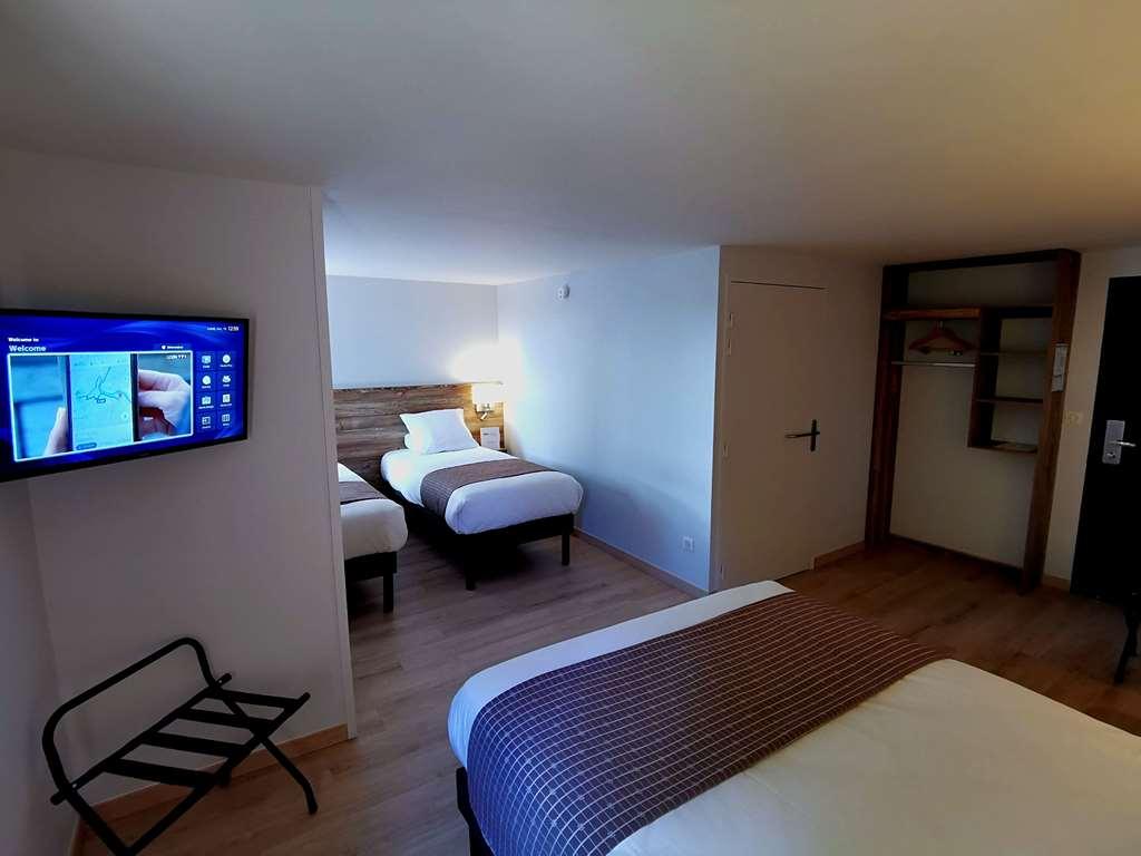 Brit Hotel Confort Pau Lons Rom bilde