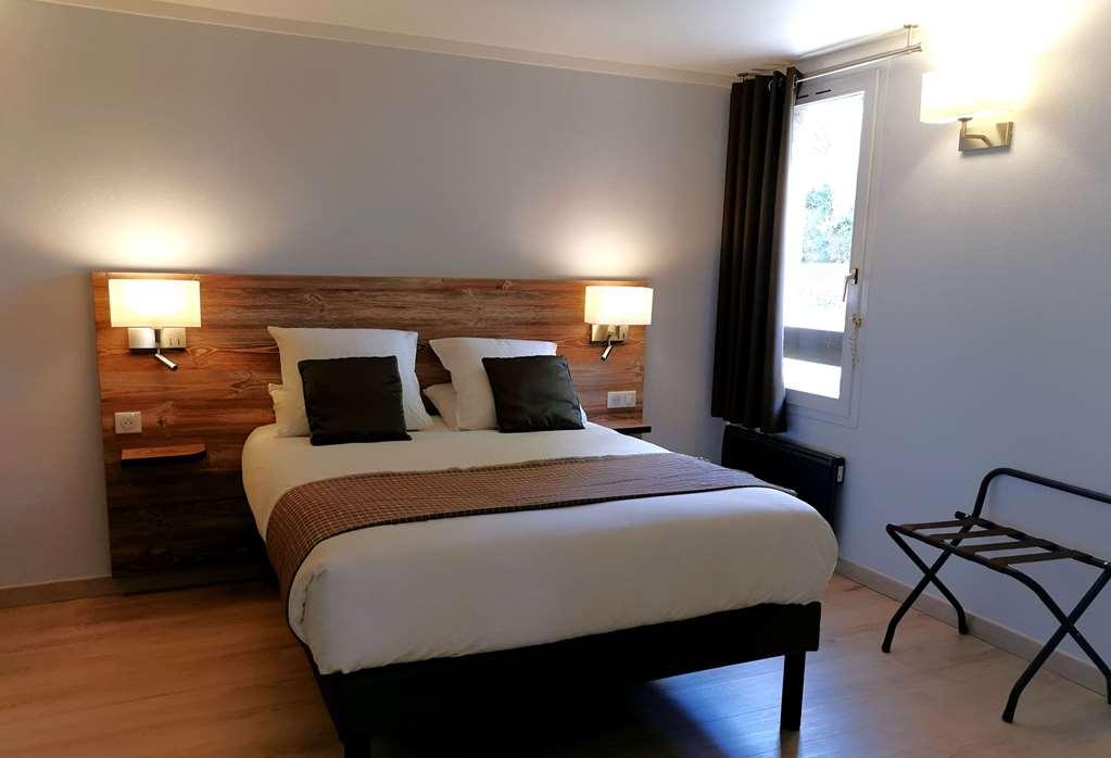 Brit Hotel Confort Pau Lons Rom bilde